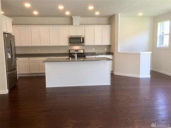 4th image of 34105 SE Klaus St