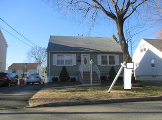 45 4th Ave, Roseland, NJ 07068