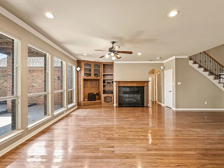 3316 Lexington Ave — Photo 22