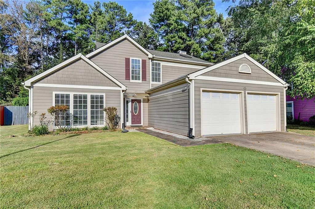 4 bed, 3.5 bath, 2204 sqft, $2,600 — Photo 3