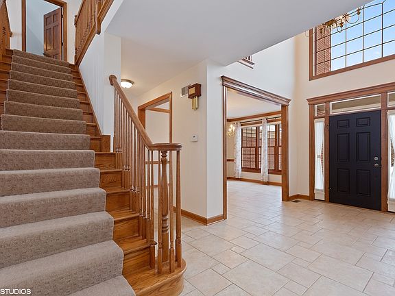 5th image of 4226 Meadow View Dr