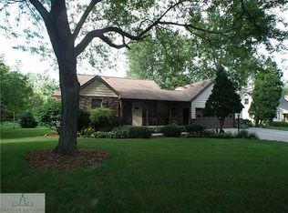 2186 Raby Rd, East Lansing, MI 48823