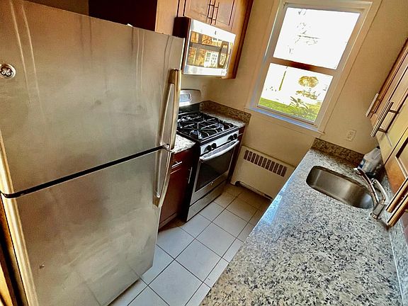 3rd image of 242 Broadway #6A