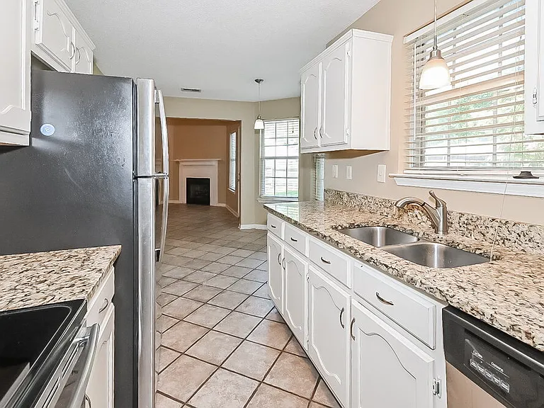 6926 Ginwood Cv — Photo 6