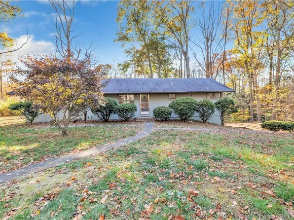 2 Fairlane Drive, Shelton, CT 06484