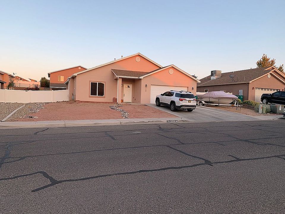 1st image of 608 Bishop Ln