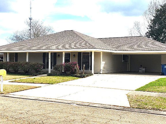 2nd image of 108 Canada Dr