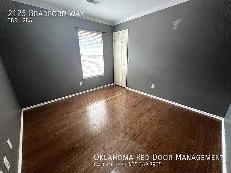 2125 Bradford Way — Photo 8