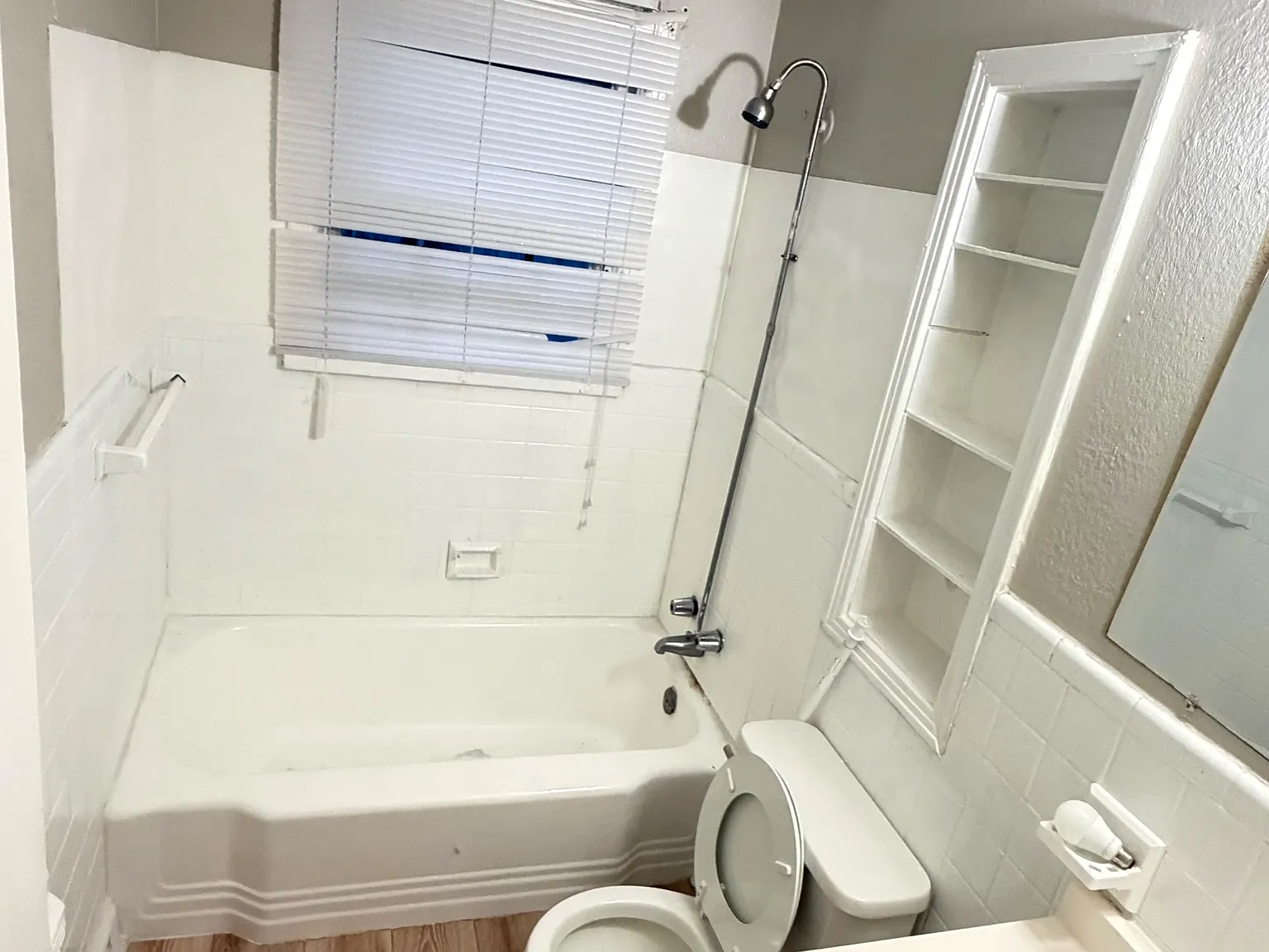 2 bed, 1100 sqft, $800 — Photo 4