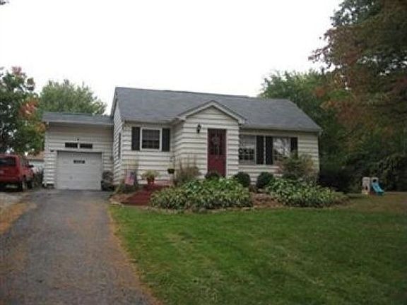 2nd image of 4625 Vienna Ave