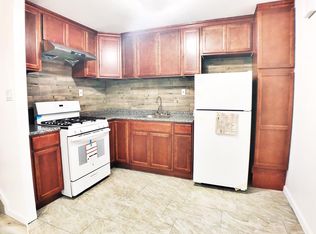 117 28th Ave #3C, Brooklyn, NY 11214