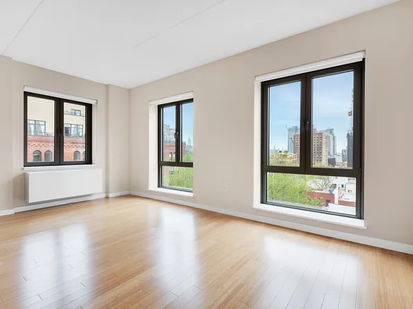 373 Wythe Avenue image 2 of 14