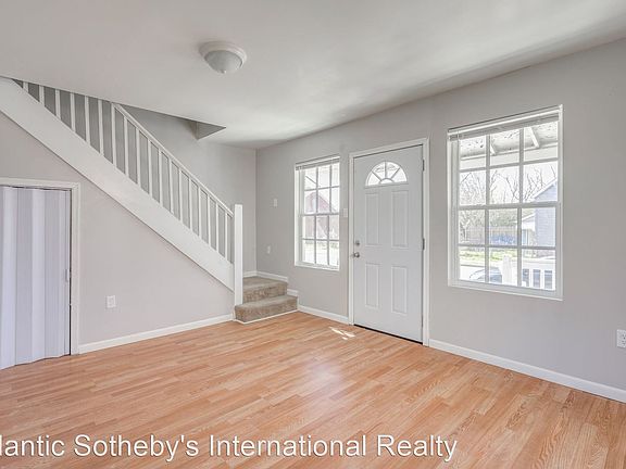 3rd image of 14 Bagley St