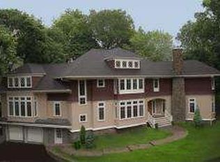 483 Valley Rd, Montclair, NJ 07043