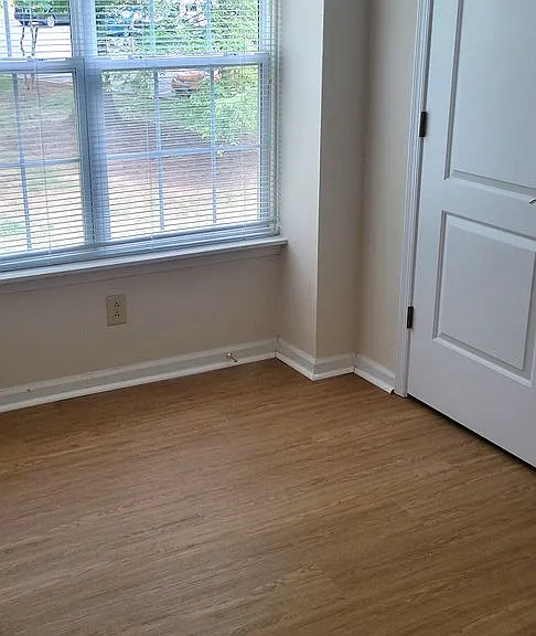 1356 Villa Way #E — Photo 26
