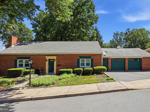 2nd image of 244 Hemlock Rd