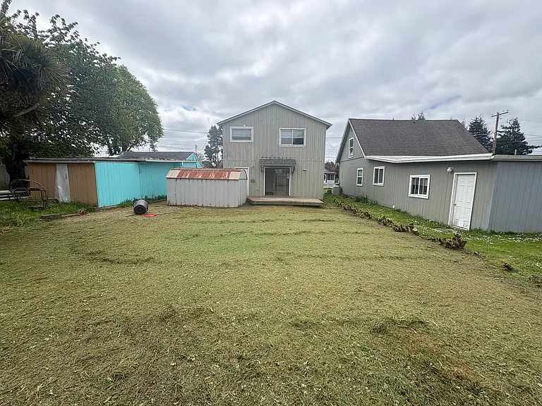 179 D St — Photo 11