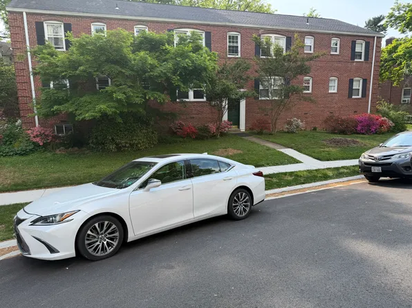 1407 N Kenilworth St, Arlington, VA 22205