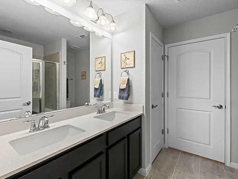 418 Fannin Ct — Photo 32