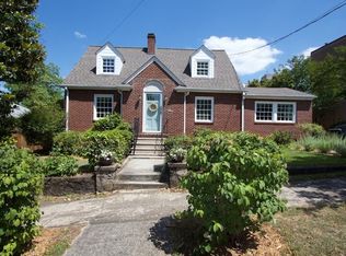 7 Barrett St, Greenville, SC 29601