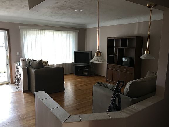 4th image of 35144 Lana Ln