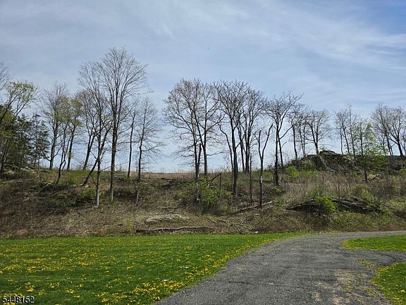 3rd image of 505 County Road 565