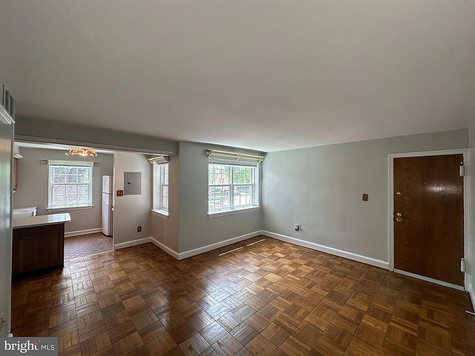 1st image of 2103 N Scott St APT 84