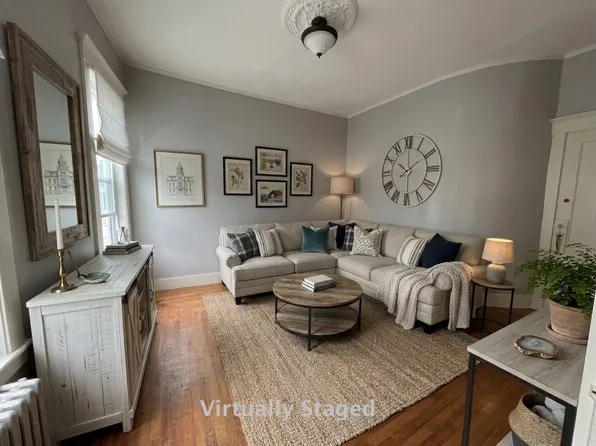 23 4th St #1, Dover, NH 03820