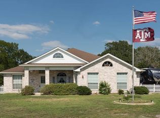 121 McLeod Pl, Cedar Creek, TX 78612