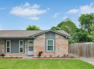 12714 Summer Mill Dr, Houston, TX 77070