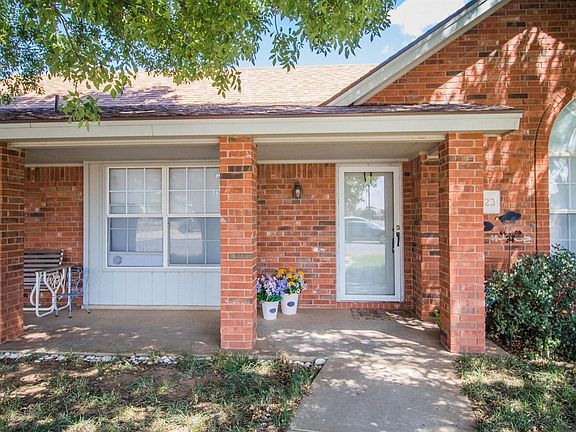 3rd image of 1023 Kirby Ave