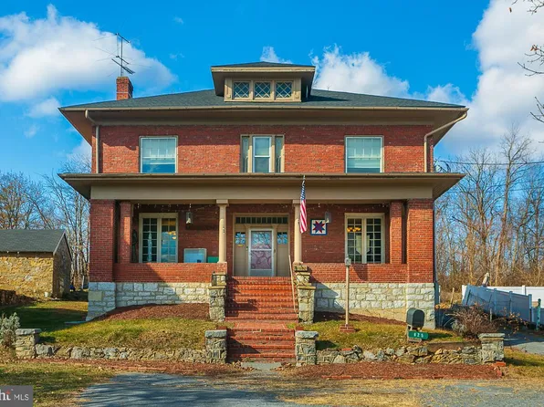 825 Winchester Ave, Martinsburg, WV 25401