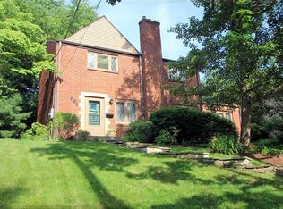 965 Lindendale Dr, Pittsburgh, PA 15243