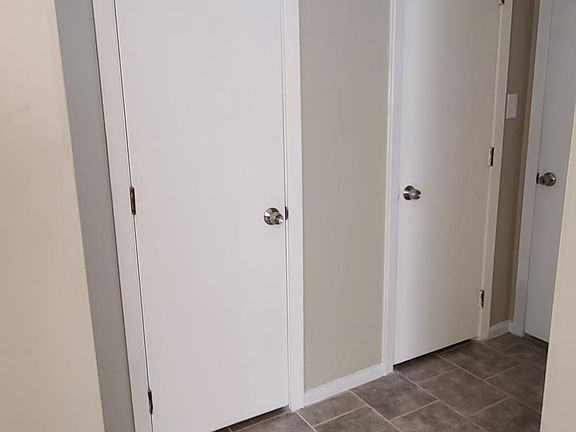 Primary jack and jill closet