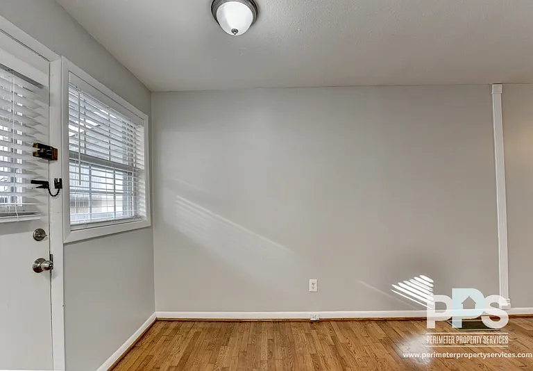 81 E Wesley Rd NE #2 — Photo 22