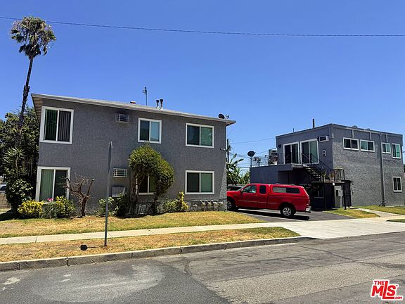 4th image of 1138 N Parish Pl