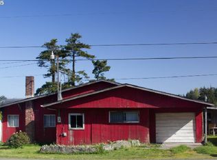 90851 Evergreen Ln, Coos Bay, OR 97420