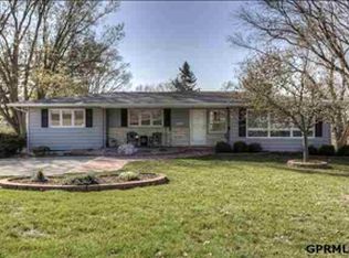 7034 Irvington Rd, Omaha, NE 68122