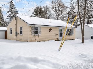 37 Jowett St, Bangor, ME 04401