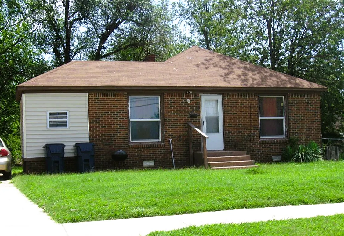 3 bed, 1118 sqft, $1,250 — Photo 1
