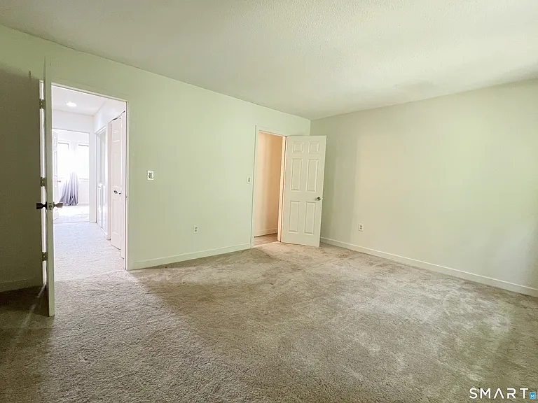 95 Farmington Chase Cres #95 — Photo 13