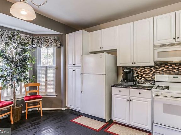 4th image of 4324 Pinefield Ct
