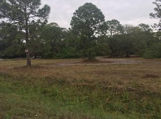 2284 Tucker Ln, North Fort Myers, FL 33917