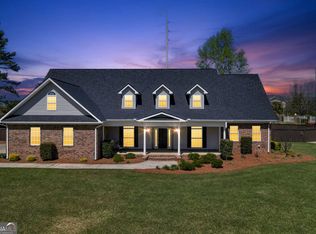 32 Willow Lake Dr, Warner Robins, GA 31093