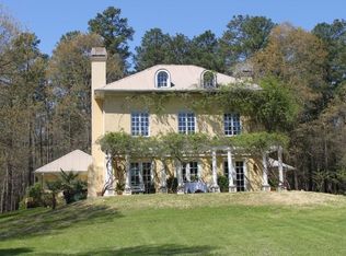 940 E Connecticut Ave, Southern Pines, NC 28387