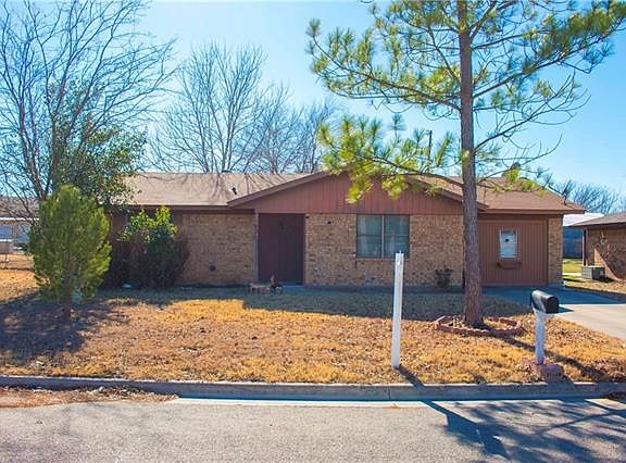 3rd image of 119 Bowie Cir