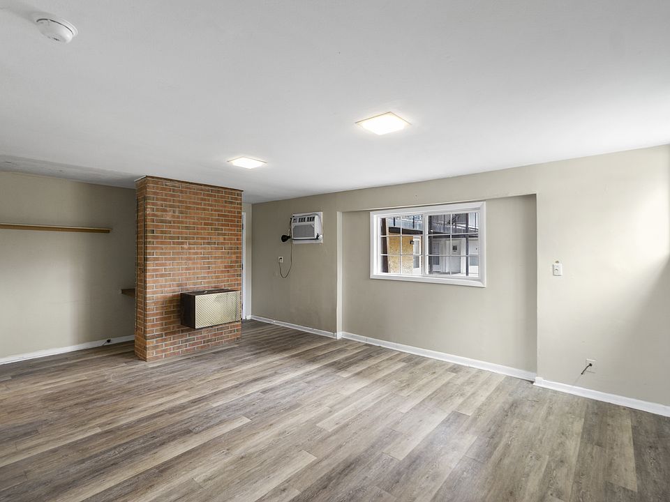 1st image of 101 Waldorf Pkwy #11372103