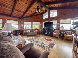 94-2088 S Point Rd, Naalehu, HI 96772