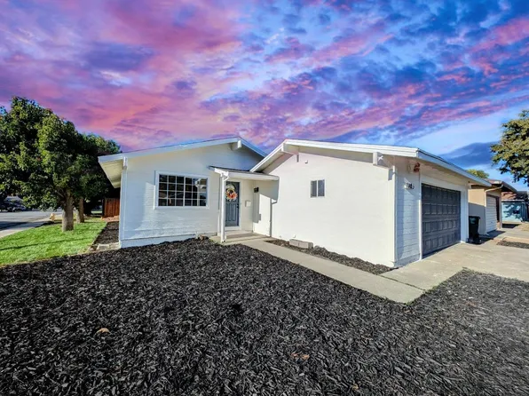 1485 Locust Dr, Tracy, CA 95376
