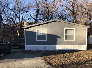 3323 Iowa St #157, Lawrence, KS 66046